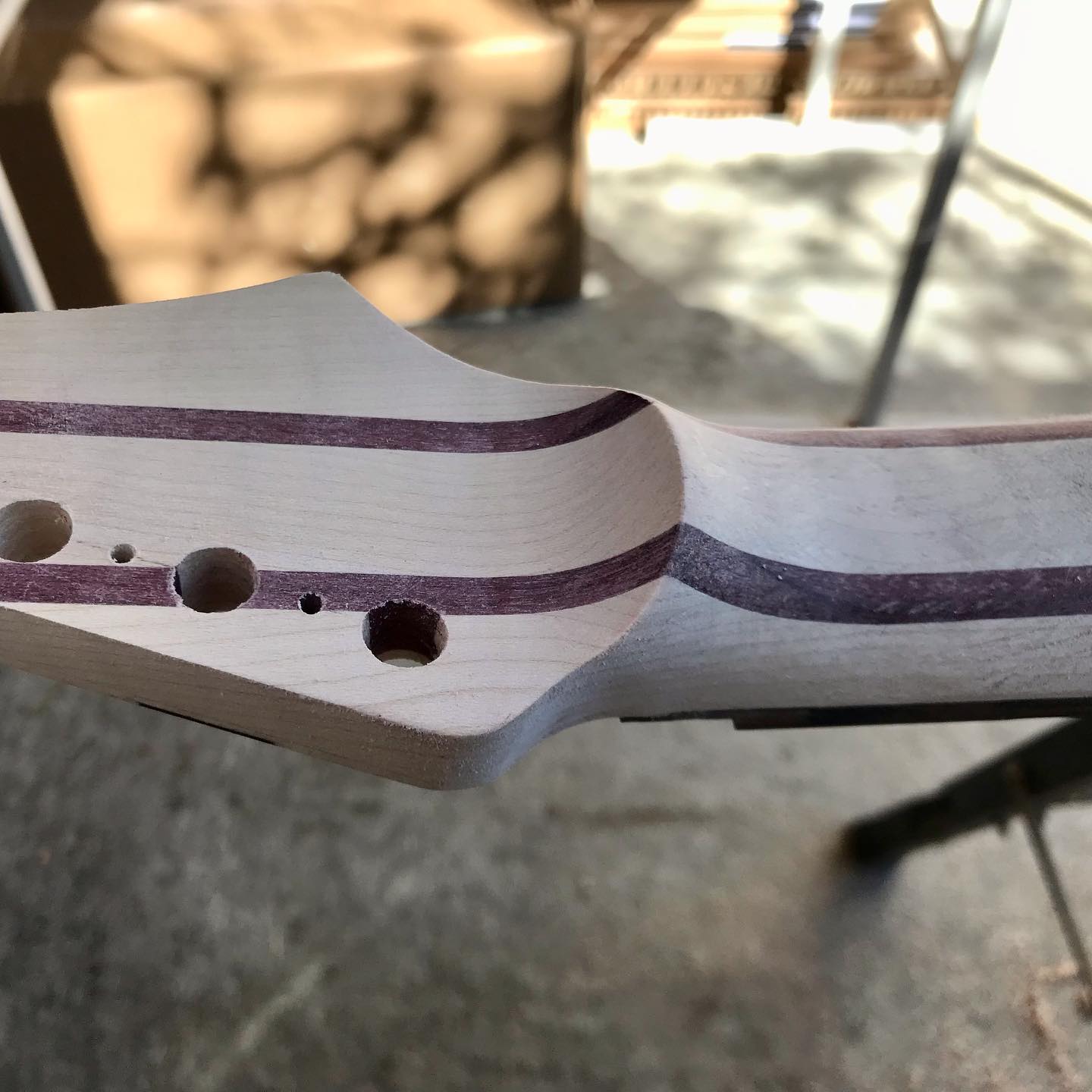 Another volute is coming 😉
#guitar #guitarist #guitare #lutherie #luthierfrance #luthier #superstrat #purpleheartwood #amarante #maplewood #woodworking #teamvolute